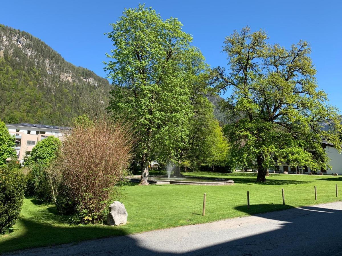 Schlosspark Grubhof - Mitterer Sankt Martin bei Lofer Exterior foto
